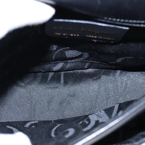 Salvatore Ferragamo Vala Shoulder Bag Leather Black Gold Auth 109105 - Picture 11 of 16